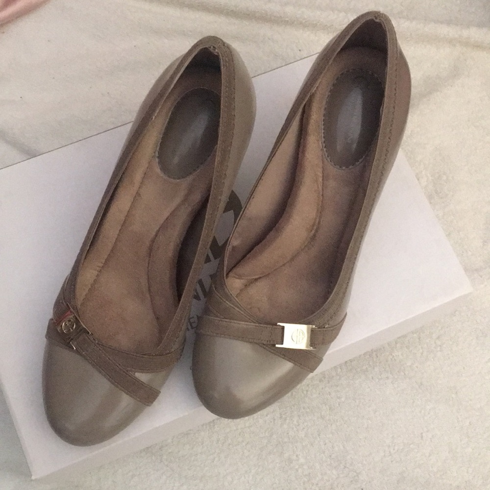 Light brown Giani Bernini heels